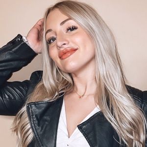 Meet your Posher, Zoey